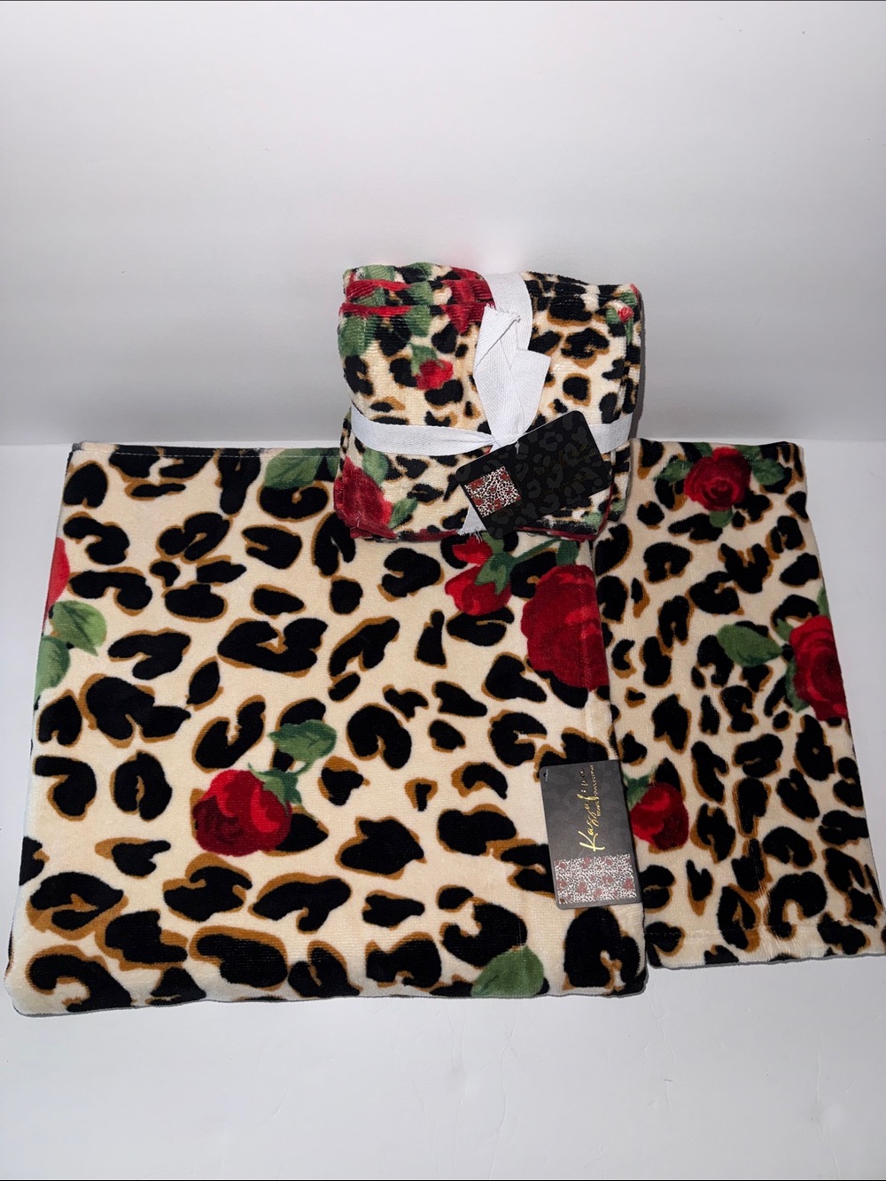 NWT Kassafina 6 Piece 100% Velour Cotton Bath Towel Set Cheetah with Red Roses